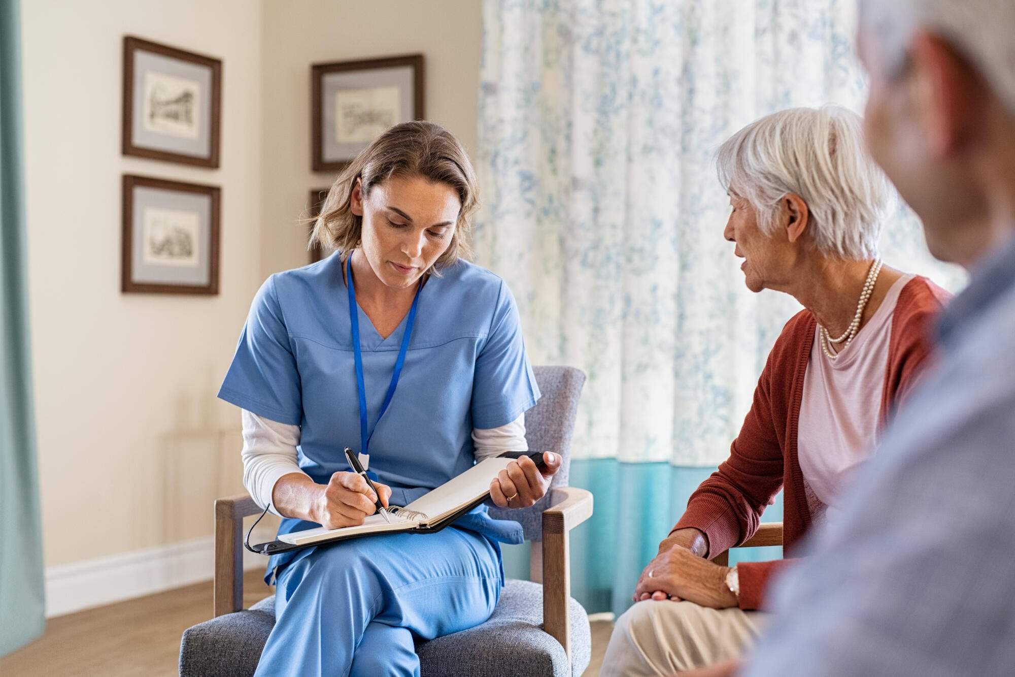 Choosing a Senior Community With the Best Onsite Healthcare